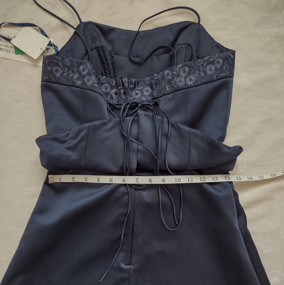 New🎀Mori Lee Madeline Gardner embroidered corset lace up maxi gown - Picture 7 of 13